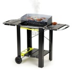 Duży węglowy grill do ogrodu, na taras z półkami, na kółkach