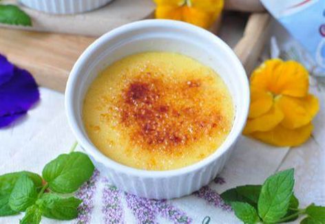 Opalarka do creme brulee